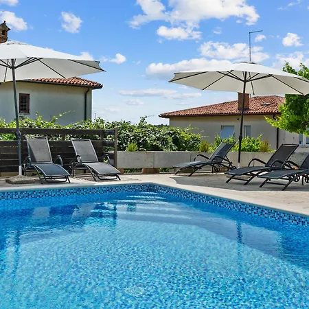 1 Maison d'hôtes 3*