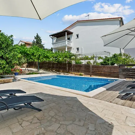 1 Maison d'hôtes Pula